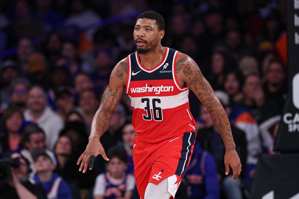 NBA球探:雷迪克应该让斯玛特取代八村塁首发 否则首发缺少领防人